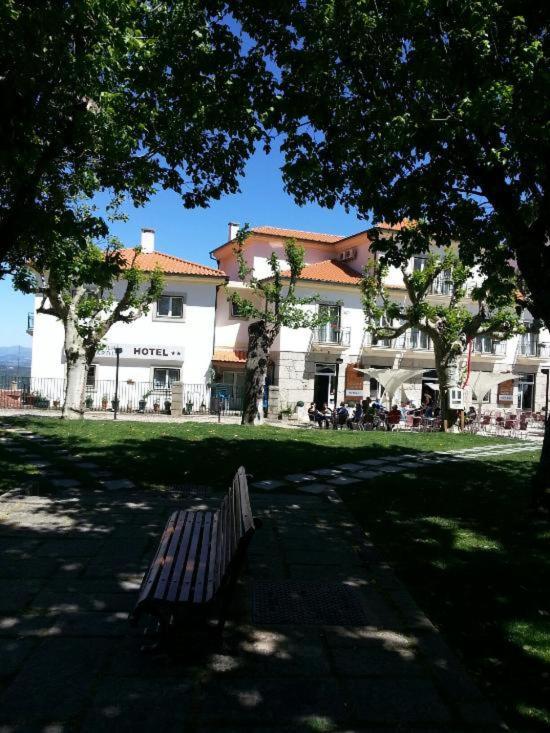 Hotel Covilha Jardim Bagian luar foto