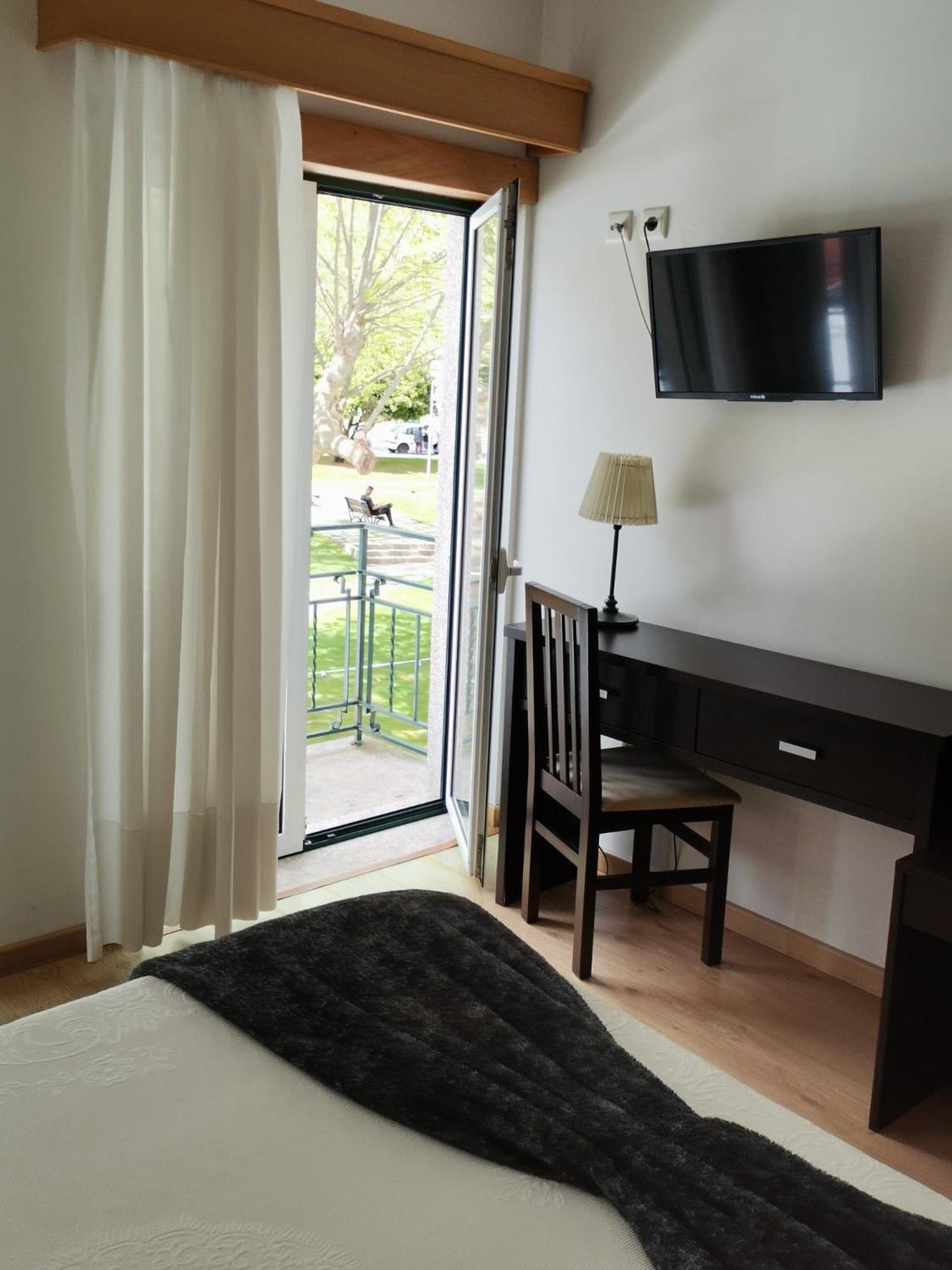 Hotel Covilha Jardim Bagian luar foto